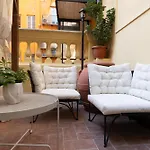 Le Clarisse Guesthouse